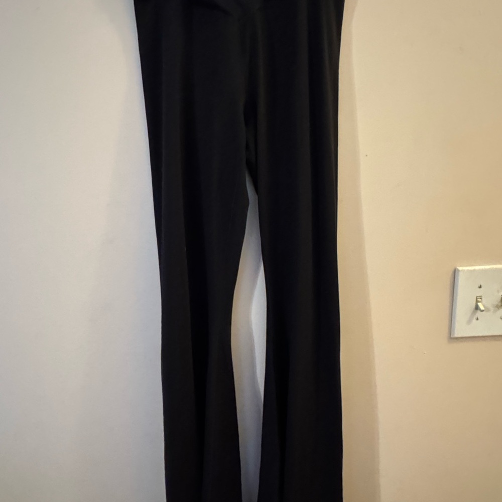 Aerie Black Straight Leg Women's Pants